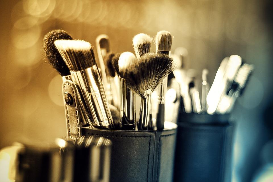 Portfolio – doskonałe, nowoczesne narzędzie wykorzystywane przez profesjonalne kosmetyczki i kursy stylizacji pozwalające na jego stworzenie